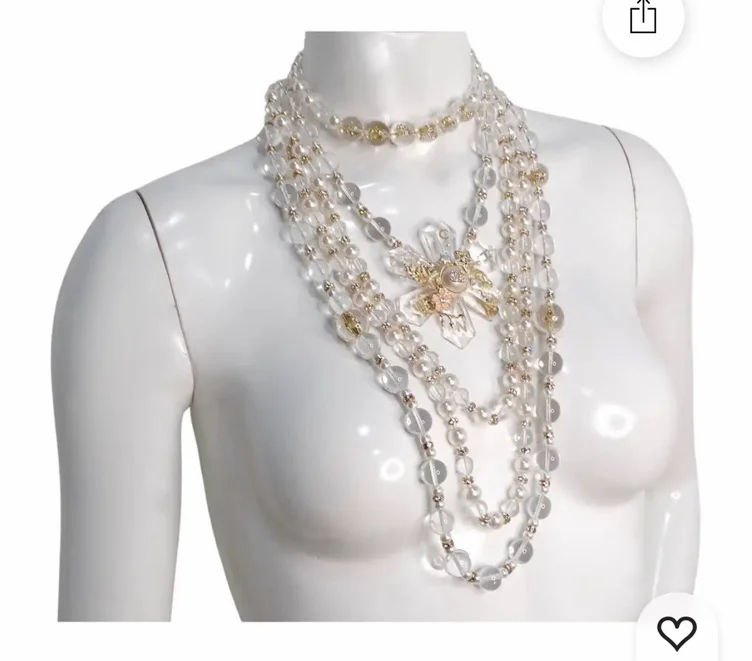 Chanel - Collier à 5 rangs de perles et de perles à motifs de fleurs