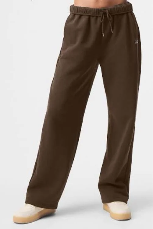 Accolade Straight Leg Sweatpant - Brownstone