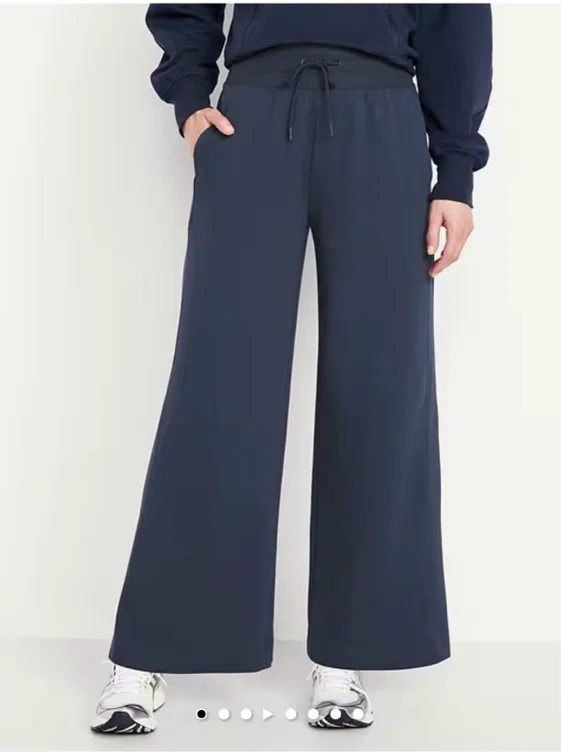 Extra High-Waisted Dynamic Fleece Wide-Leg Sweatpants | Old Navy