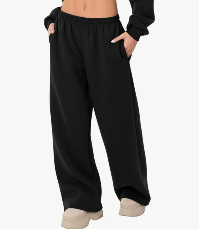 wide leg sweatpants (drawstring on inside)