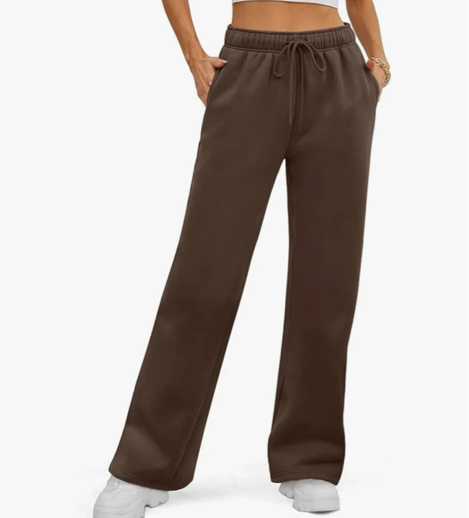 wide leg sweatpants (drawstring on outside)