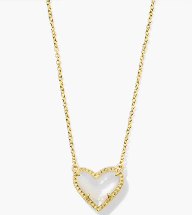 Ari Heart Gold Pendant Necklace in Ivory Mother-of-Pearl