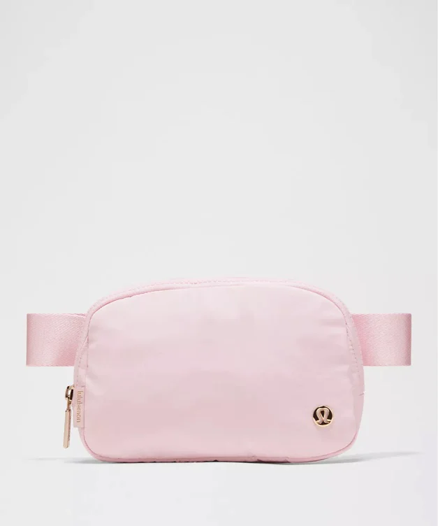 Everywhere Belt Bag 1L - Light Ivory - ONE SIZE