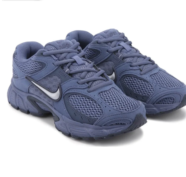 Women's V5 RNR Sneaker