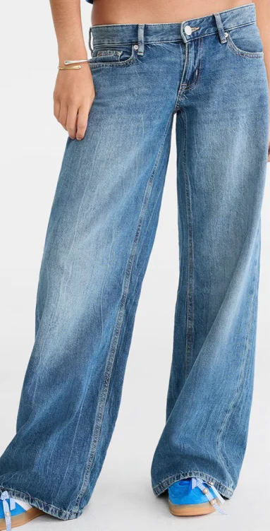 Super Low-Rise Ultra Wide Leg Jean