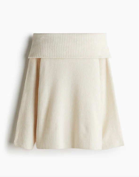 Off-the-Shoulder Sweater - light beige 