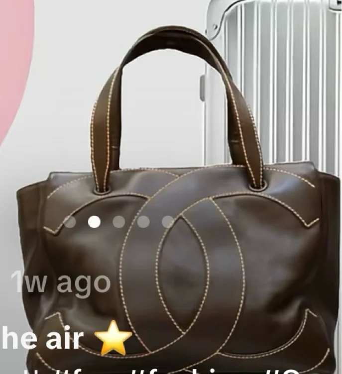 Leather handbag