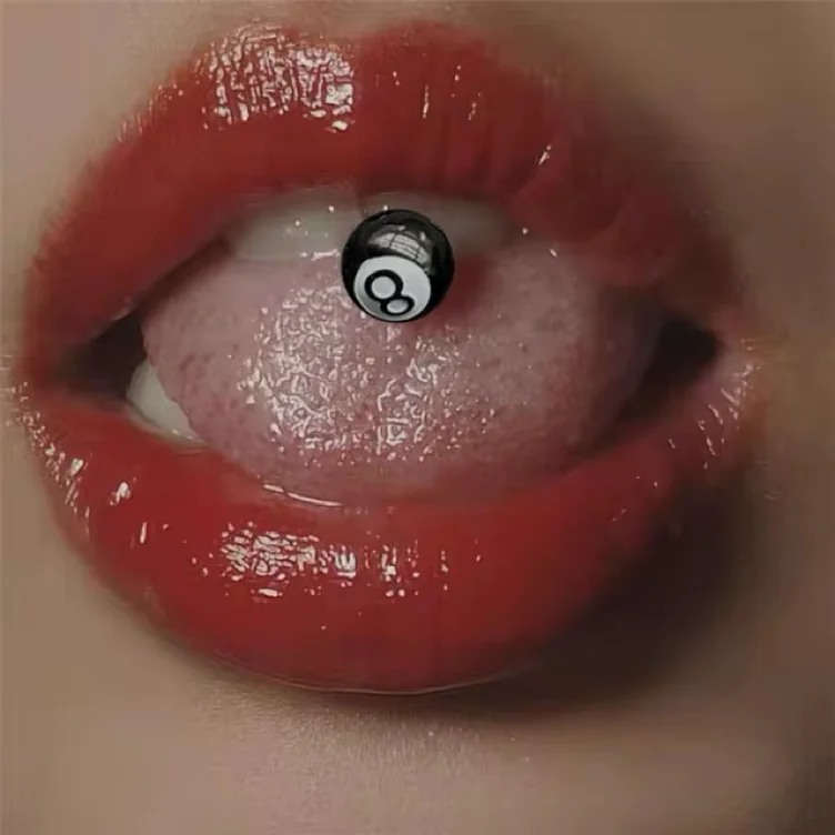Tongue Piercing 