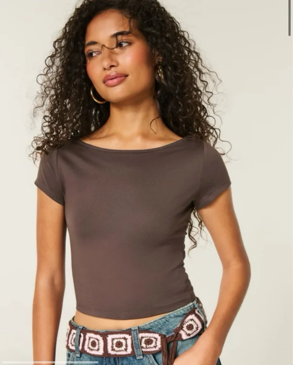 Short-Sleeve Seamless Fabric Slash-Neck T-Shirt