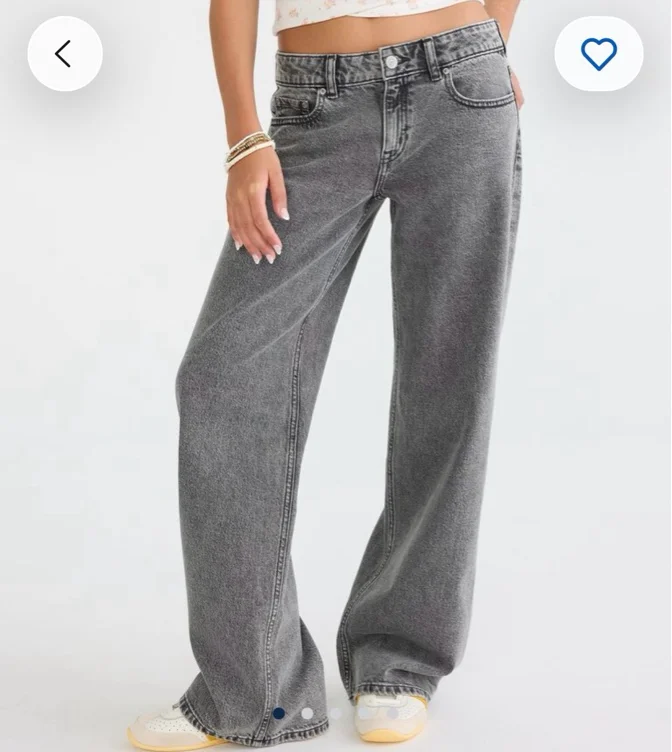 Low-Rise Baggy Wide Leg Jean