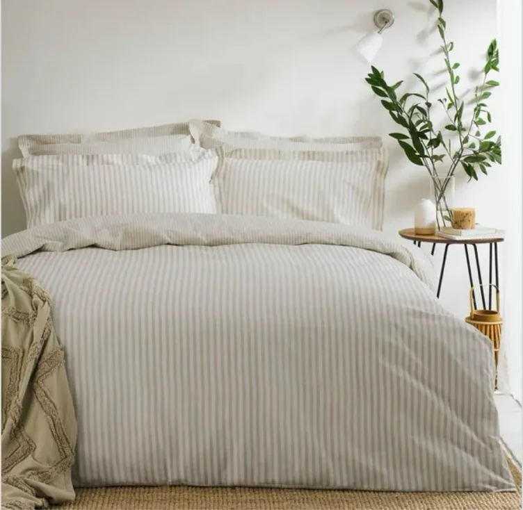 Colour- Natural (cream)
