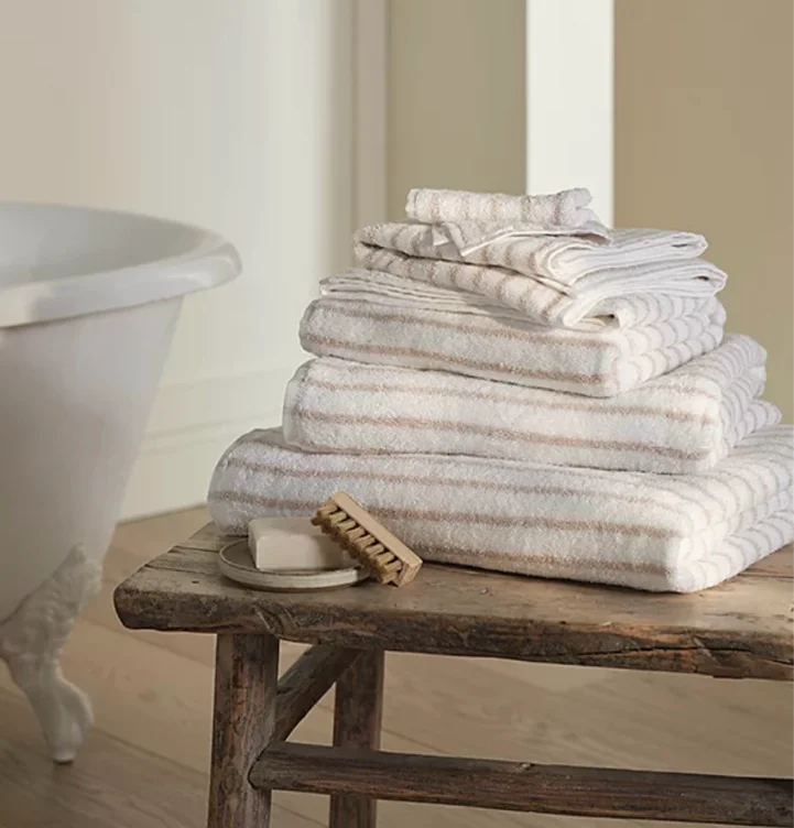 Hand towel