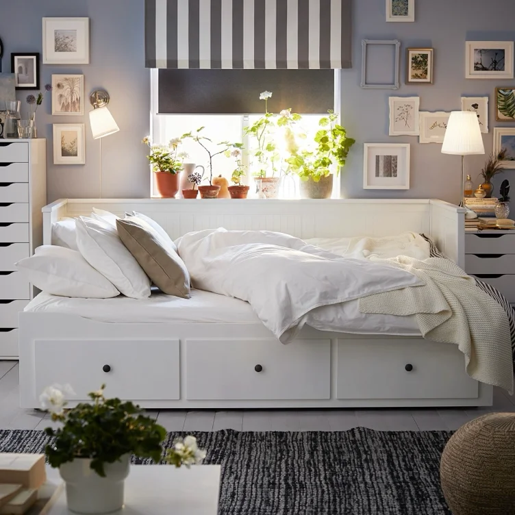 HEMNES Daybed frame with 3 drawers - white Twin