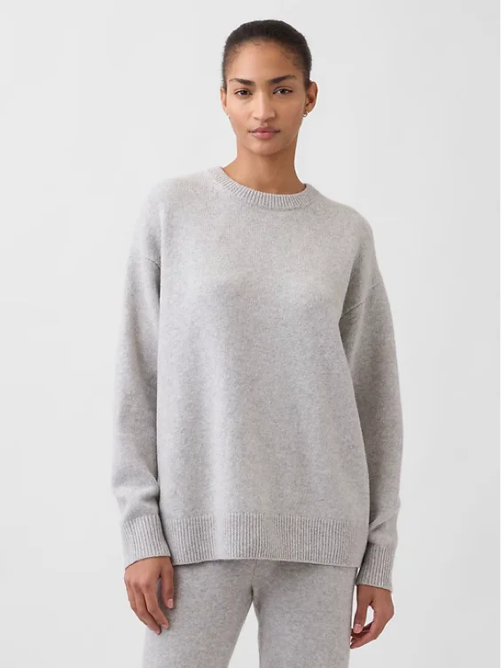 CashSoft Oversized Boyfriend Sweater | Gap