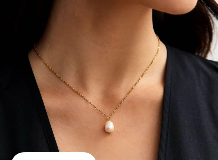 Gold Tone Waterproof Faux Rose Pearl Pendant Necklace