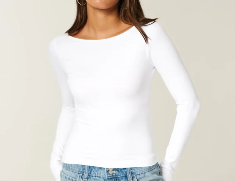 Long-Sleeve Seamless Fabric Slash-Neck Top